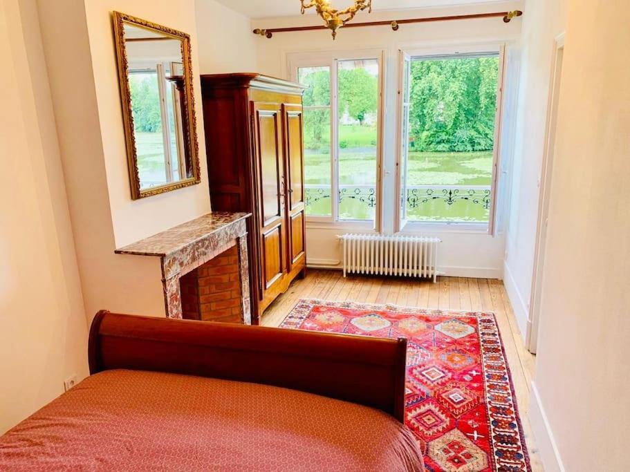 Maison De Charme Avec Vue Sur Chateau 皮埃尔丰 外观 照片
