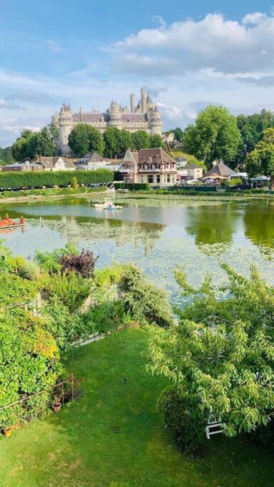 Maison De Charme Avec Vue Sur Chateau 皮埃尔丰 外观 照片